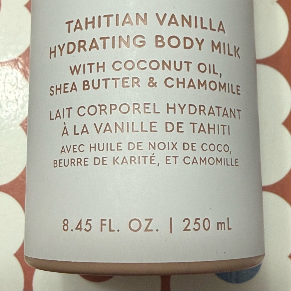 Kopari Tahitian Vanilla Body Milk moisturizer with Coconut Oil - Picture 7 of 8